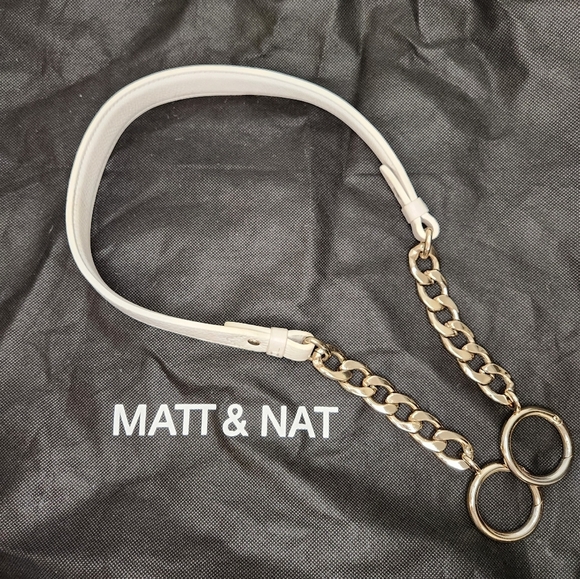 Bruno Magli white leather purse - Picture 12 of 15